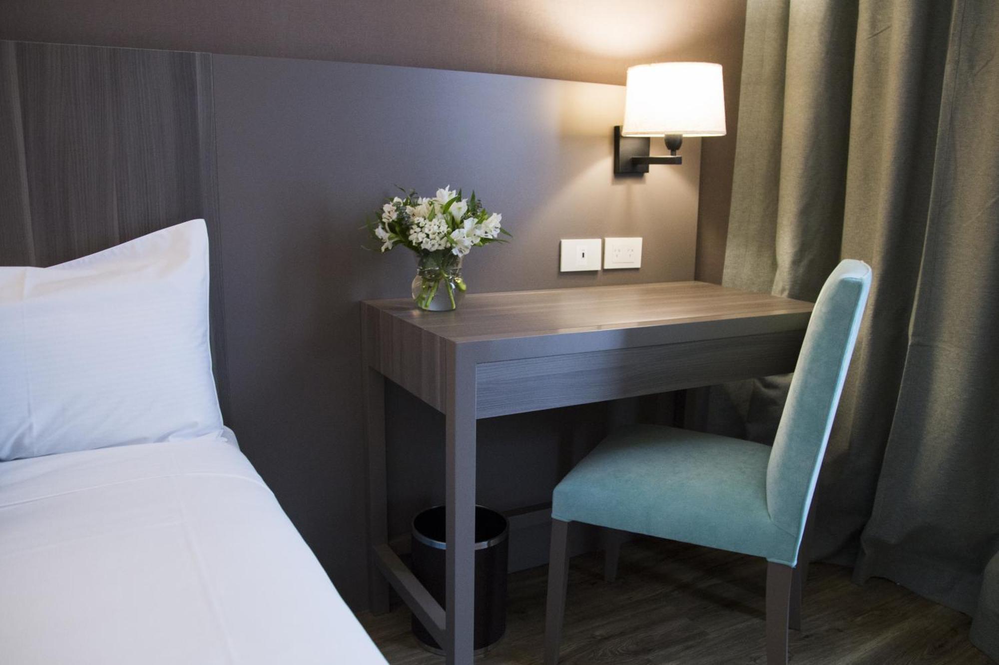 Hotel Land Plaza La Plata Eksteriør billede