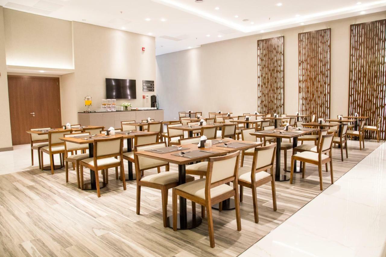 Hotel Land Plaza La Plata Eksteriør billede
