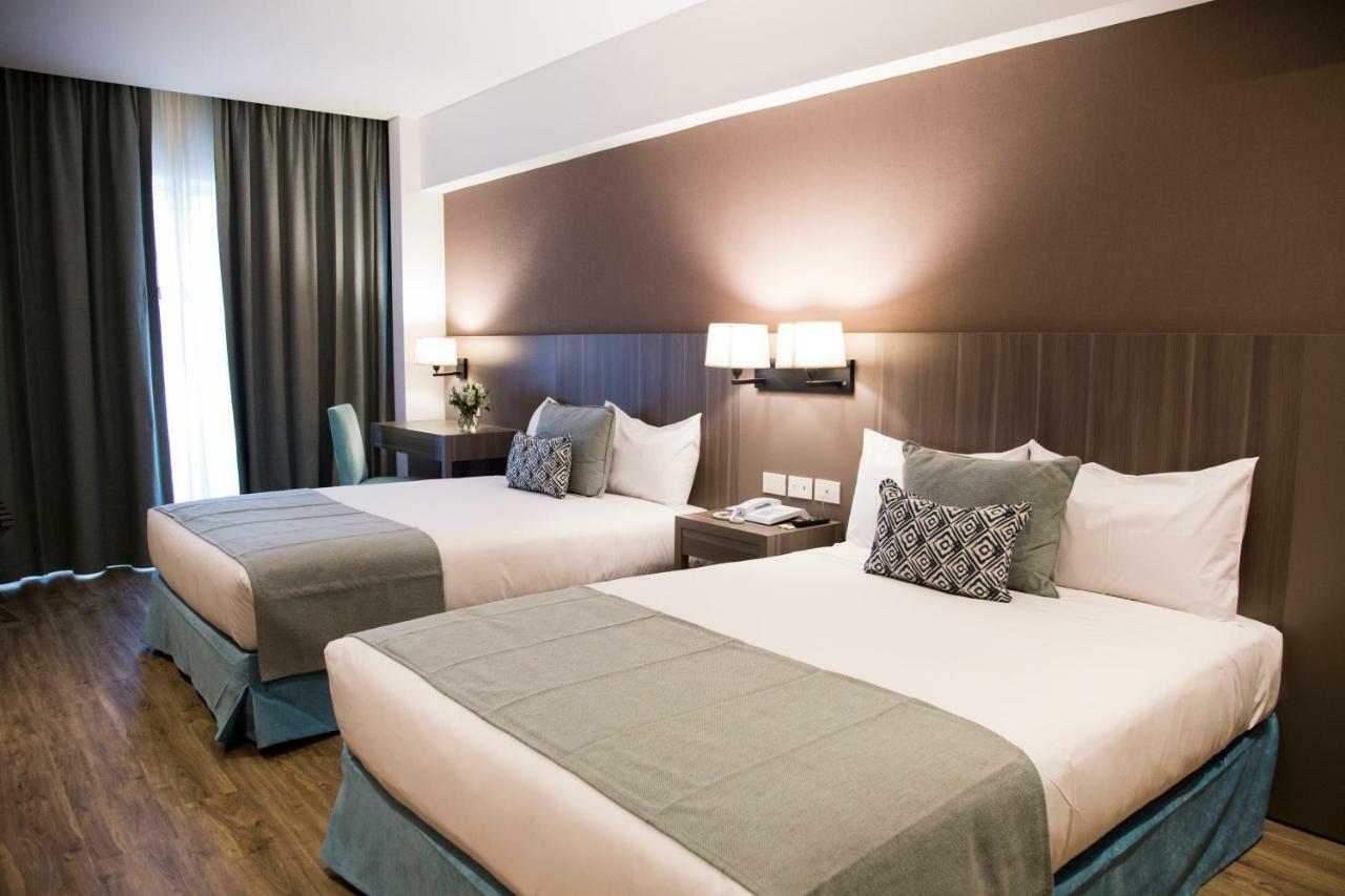 Hotel Land Plaza La Plata Eksteriør billede